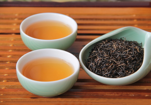 冰伯爵红茶拿铁,伯爵红茶如何做奶茶