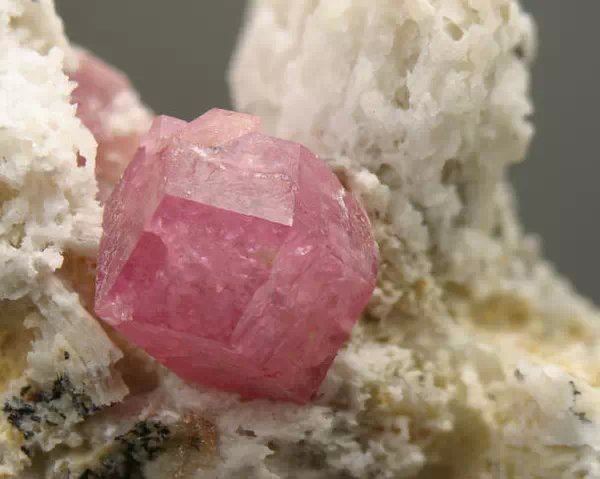 我的前半生宝石原石,我的前半生原石图片