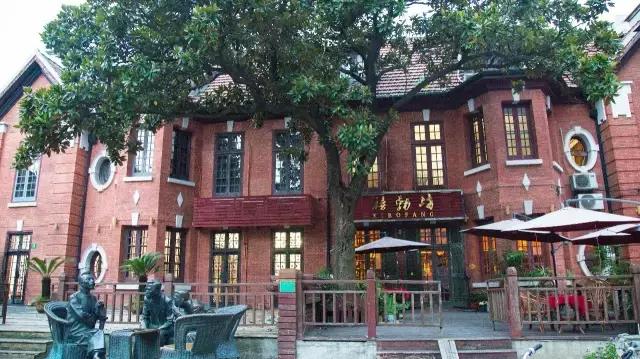 高温下的上海城市,上海40度以上高温