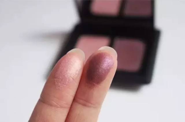 眼妆教程日常简单,眼妆教程日常简单易学