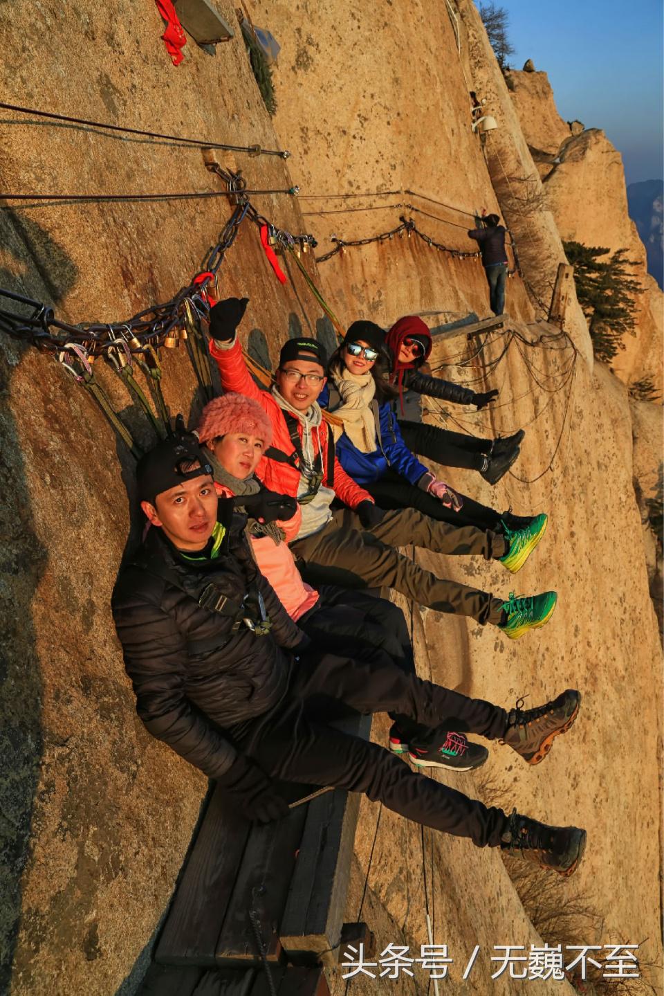 长空栈道走华山,一个人爬华山怎样玩长空栈道