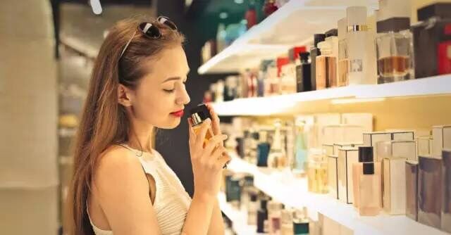 叫你买瓶香水送对象，除了香奈儿5号你是不是又懵逼了？普及那些你少有听闻的大品牌香水