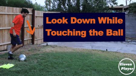 带球时怎么抬头看人,带球总是不抬头怎么办