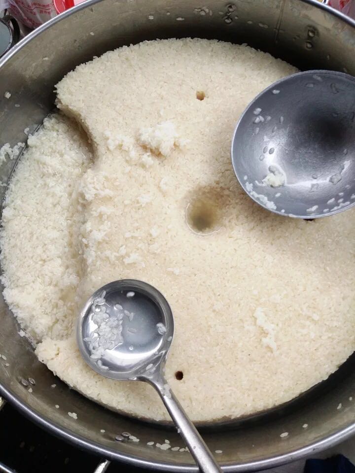 自制米酒有点酸还能做别的食用吗,坐月子吃米酒做法