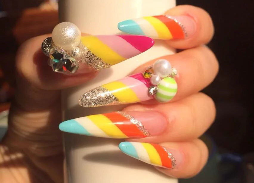 化妆美甲课程有哪些,化妆美甲应该上什么学校