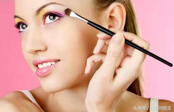 肤色不匀怎么改善内调,肤色不均匀怎么改善食补