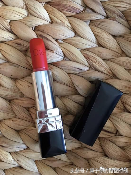 买唇膏保湿滋润补水,买唇膏不油正品