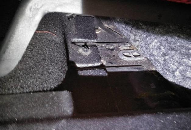 老款吉普牧马人值得买吗,吉普牧马人2.0t原厂越野评测