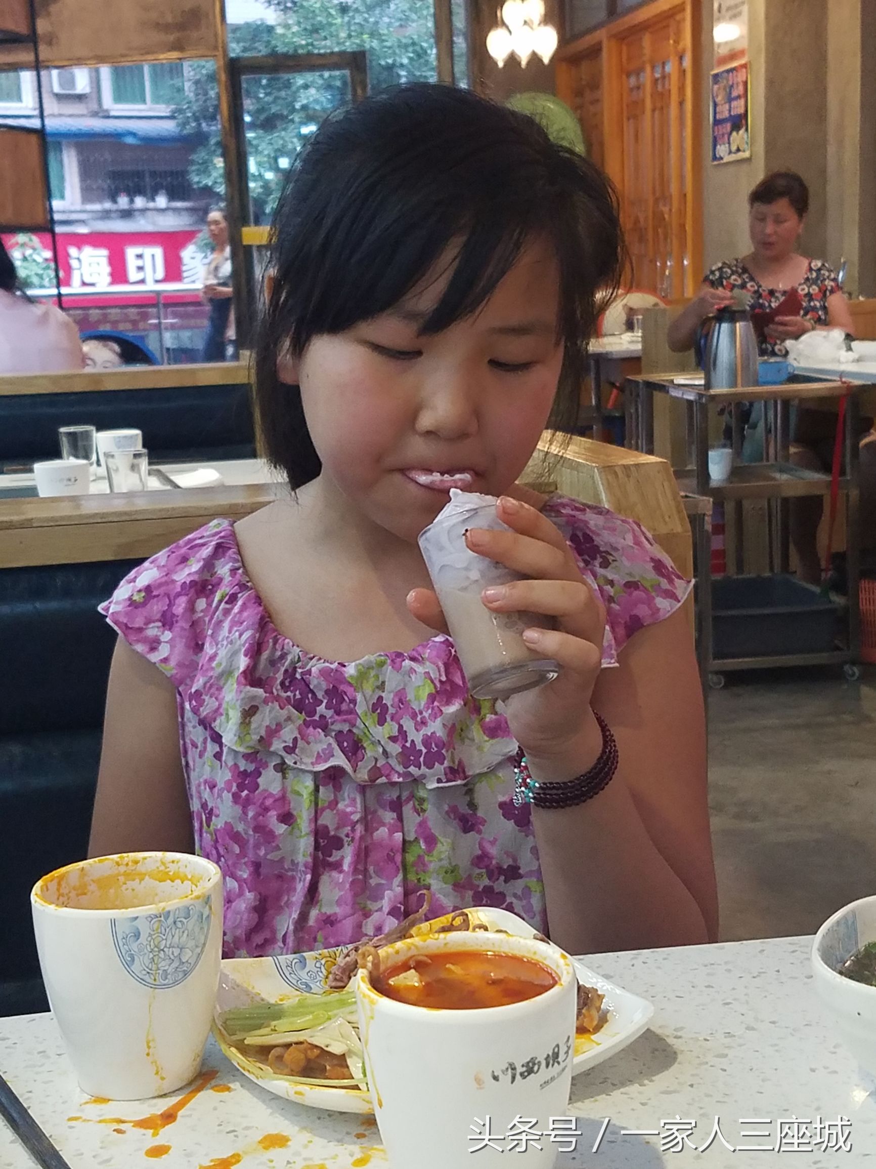 超市买东西少了8块钱,超市少找几十块钱拒不承认