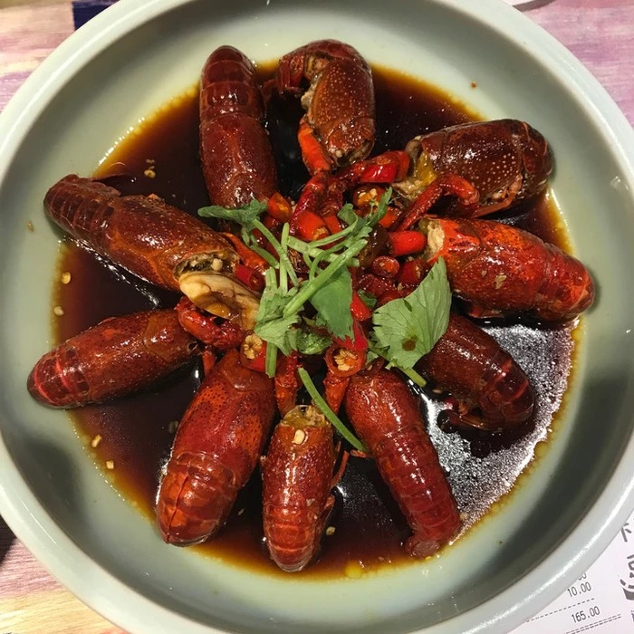 90后开一家美食小店,开一家海鲜自助餐厅一年赚多少钱