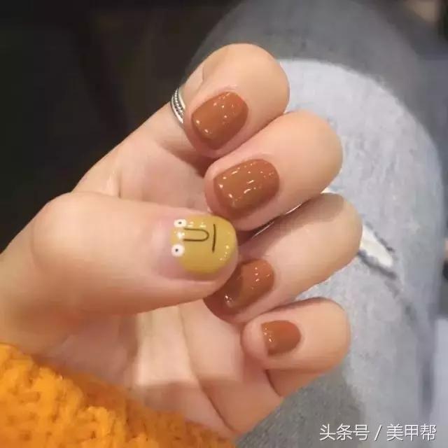 真人美甲款式视频,真实试色美甲