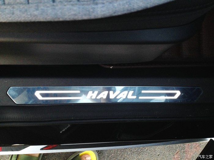 哈弗h6后备箱怎么从内部打开图解,2015款哈弗h6引擎盖怎么打开