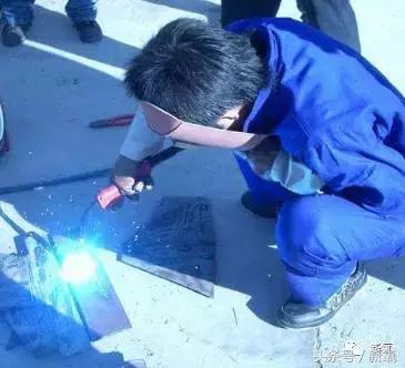 做了个达拉斯隆鼻，假体直接戳到脑门，我是不是和张檬、刘雨欣遇到了同一个医生！