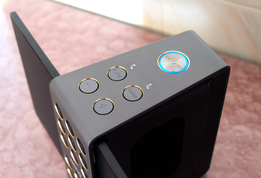 聆听最纯真的声音分享BenQ静电膜蓝牙音箱