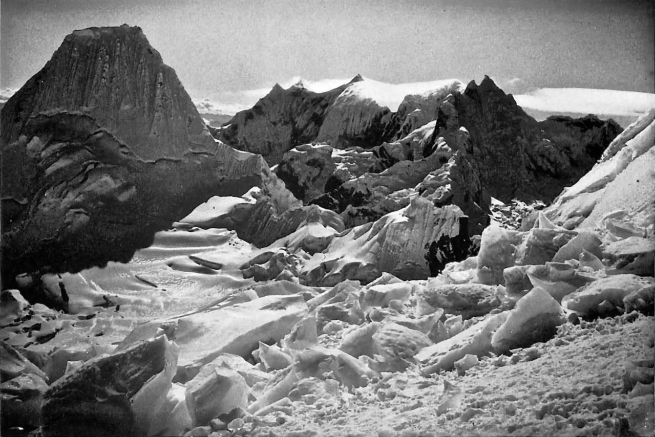 希夏邦马峰最佳观景台海拔多少米,希夏邦马峰是世界山峰排名第几名