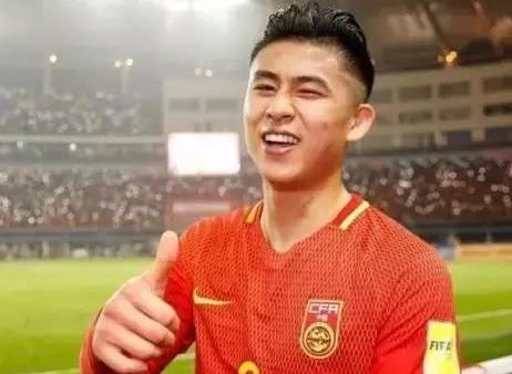 中国男足两大新星确定登陆德甲,国足小将加盟巴萨