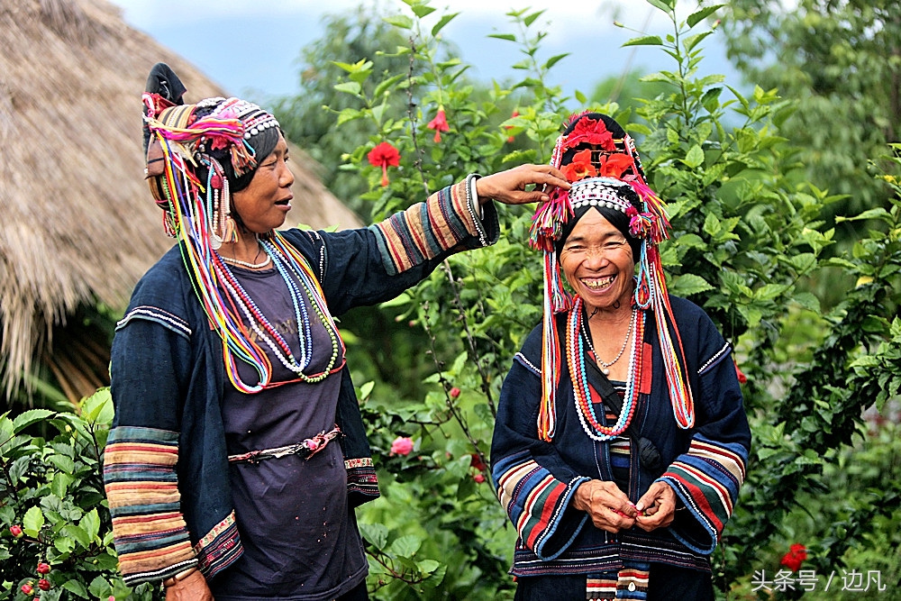 终年生活在高山密林之中的一个神秘的部族，孟连阿卡人！