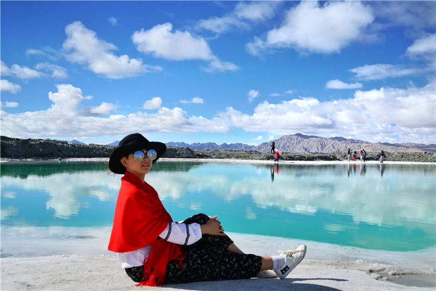 大柴旦翡翠湖美的像仙境,美丽的大柴旦翡翠湖宛如仙境