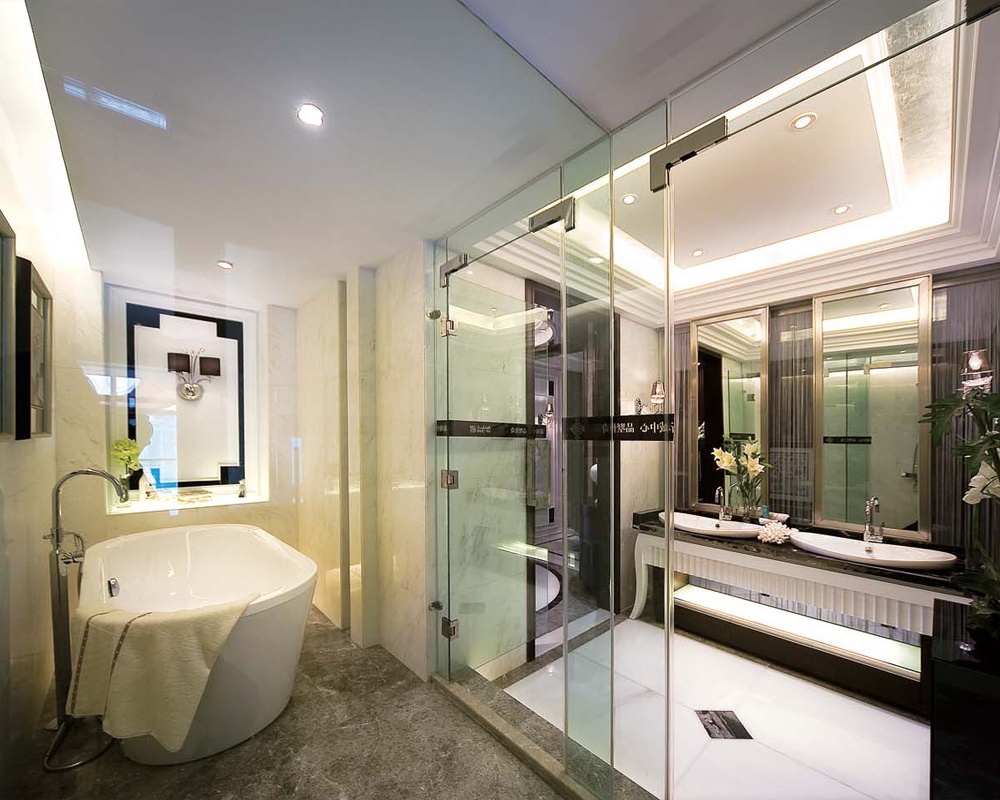 老司机旧的玻璃水怎么放掉,老司机清洗玻璃的方法