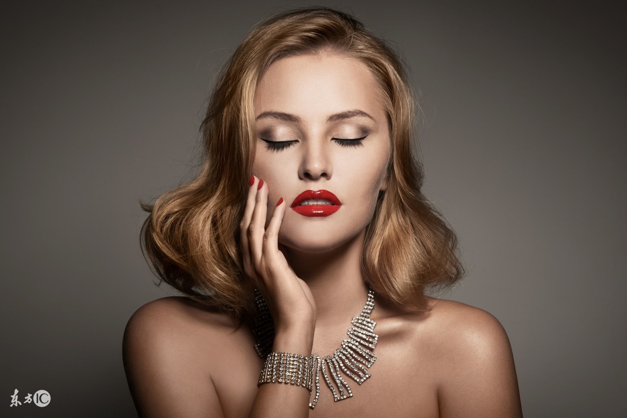 宝妈去医院检查医生的的回答让婆婆产生怀疑，宝妈愤怒不已