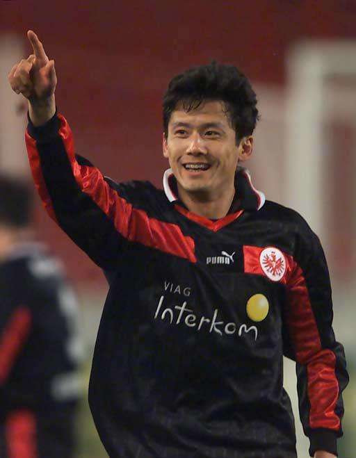 他是中国最低调的运动员,他是中国足球的第一人