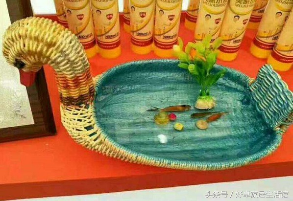 卫生间瓷砖下面水没干怎么做美缝,卫生间地面美缝用什么材料最实用