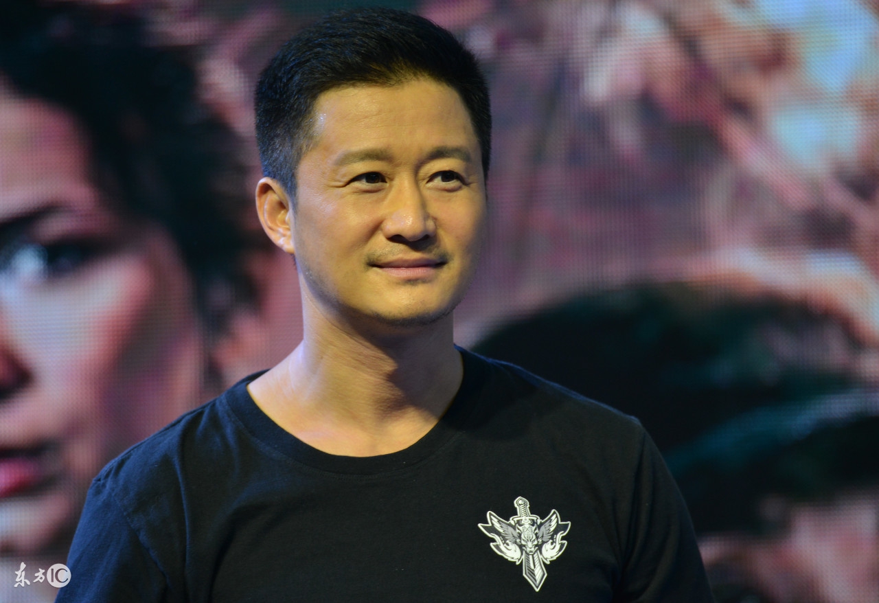 战狼票房挺进全球前100,吴京敲响了抵抗好莱坞的钟声