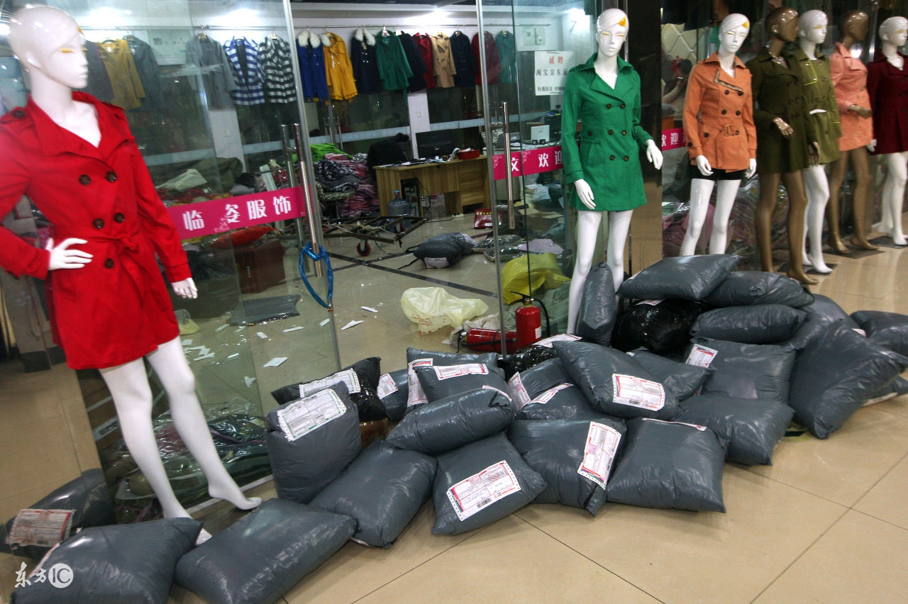 服装新手拿货怎么砍价,教你服装进货的三招必杀技