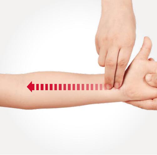 孩子尿频推拿什么穴位,宝宝尿频按极中穴位多久见效