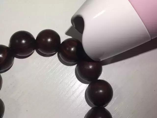 小叶紫檀最快辨别真假的方法,怎样鉴别小叶紫檀手串真假