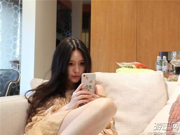 斗鱼一姐阿冷紫霞仙子,斗鱼姐妹花阿冷