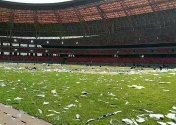 足球场除了踢球还能举行什么活动,足球场的好处和用途