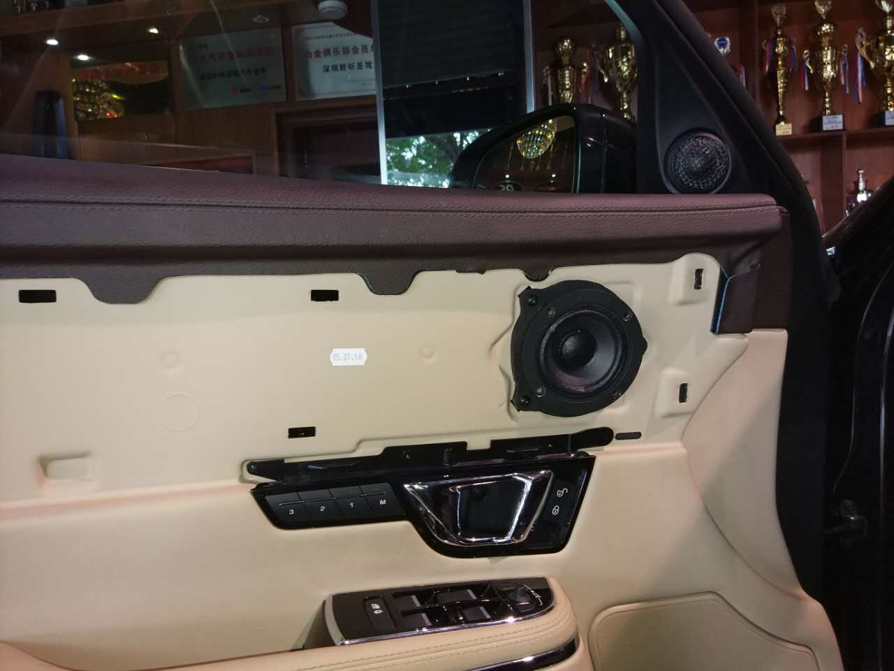 捷豹xjl改装音响,老捷豹xj音响升级