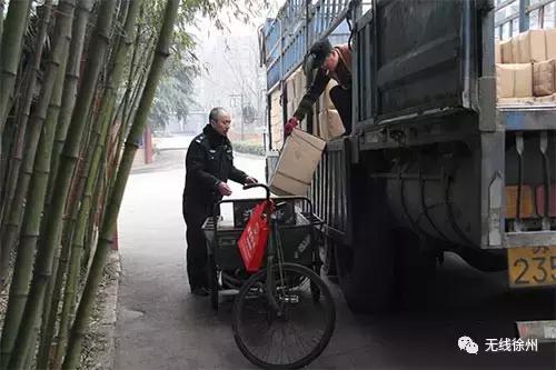 23吨假冒进口化妆品,警方查获假冒护肤品