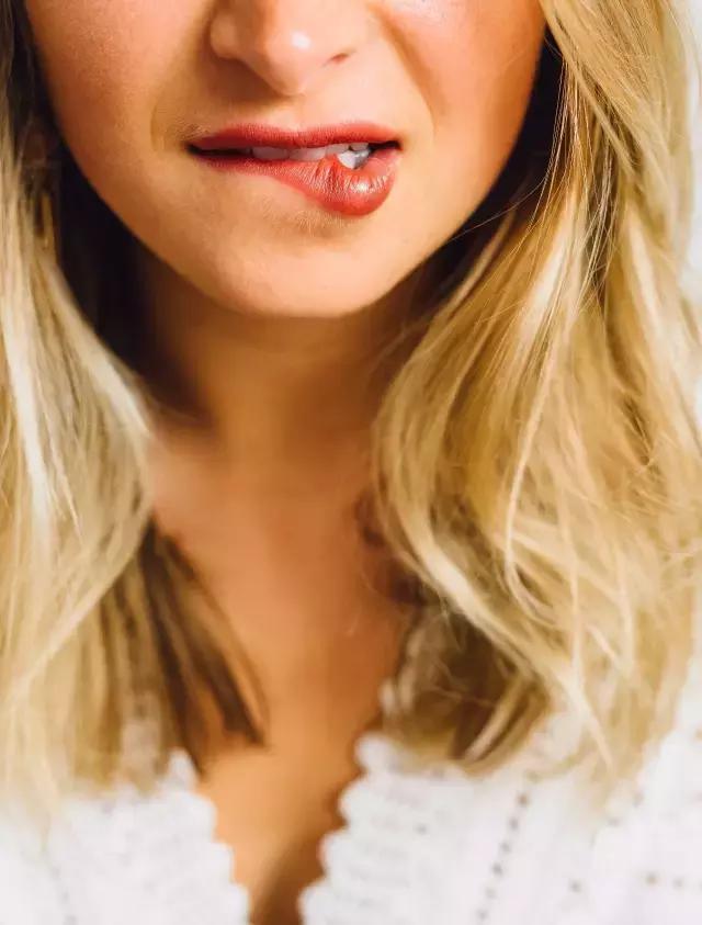 带妆情况下怎么补涂防晒呀,带妆如何正确补防晒