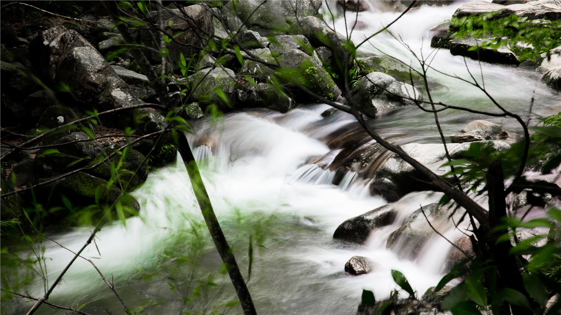 石梁飞瀑高清图,天台山国清寺石梁飞瀑一日游