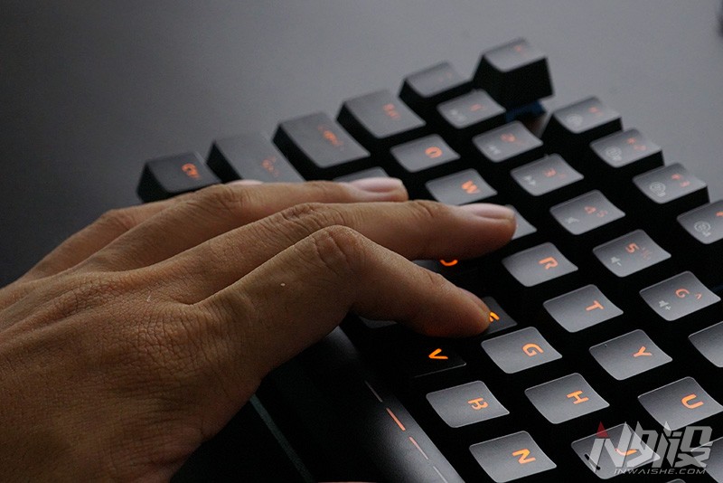 达尔优ck533红外青轴,达尔优ck533红外轴机械键盘