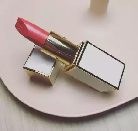 网红保湿口红推荐最近火的大牌,网红口红推荐最近火的持久保湿