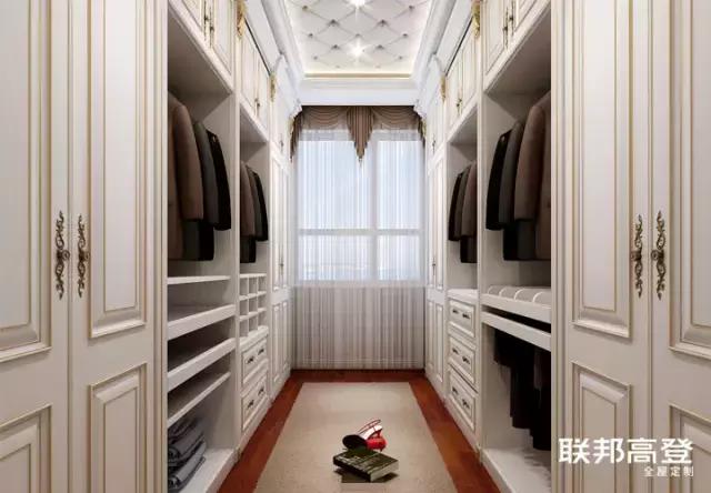 步入式衣帽间挑选技巧有哪些,衣帽间注意事项与选择