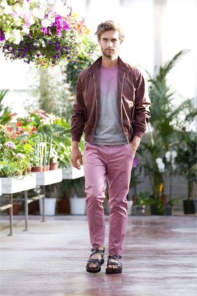 男生穿粉色会不会太娘 (男生穿粉色很娘)