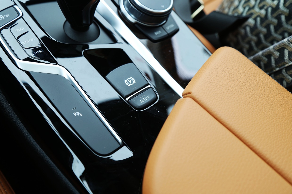 宝马5系528li上市特别版几驱,宝马5系528li上市特别版区别