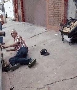 搞笑gif动图吸引人,不听话搞笑gif动图