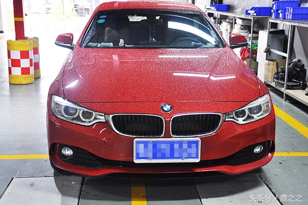 宝马4系敞篷高颜值运动时尚,沉浸式提走宝马4系敞篷