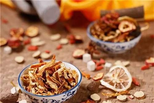 丑女变女神逆袭,丑女变女神只是一个瞬间