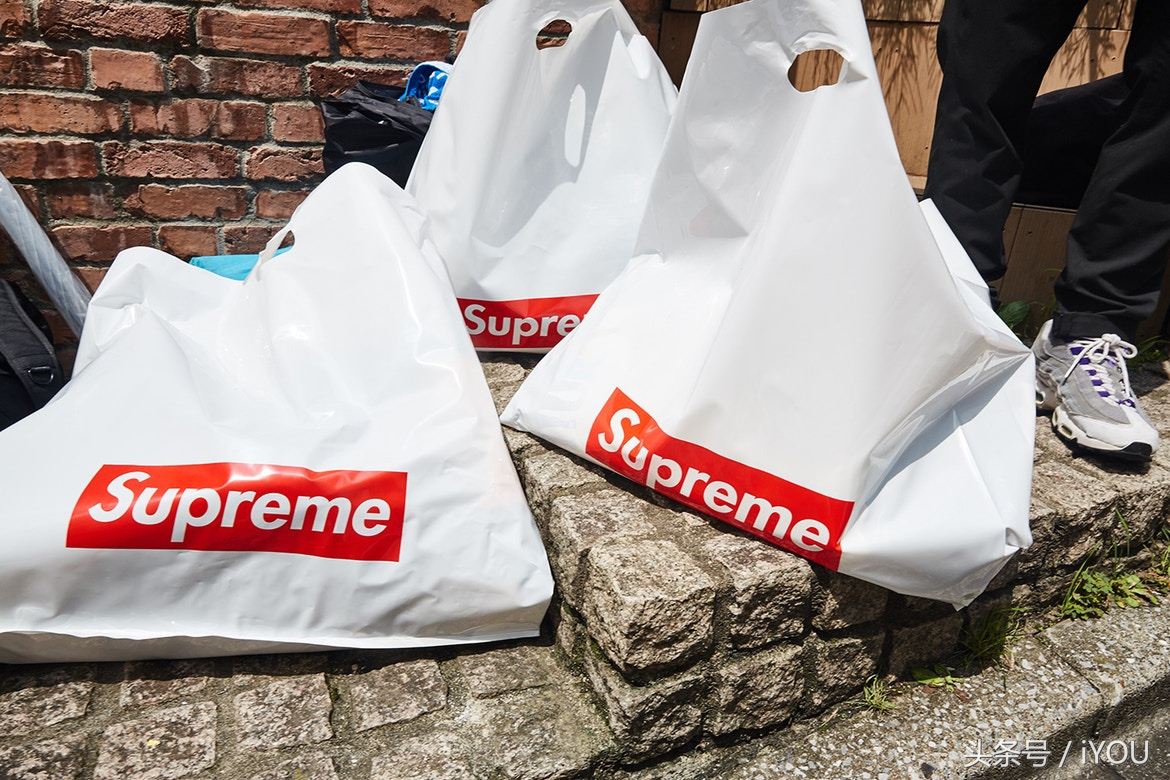 supreme17fw全黑卫衣,supremefw17