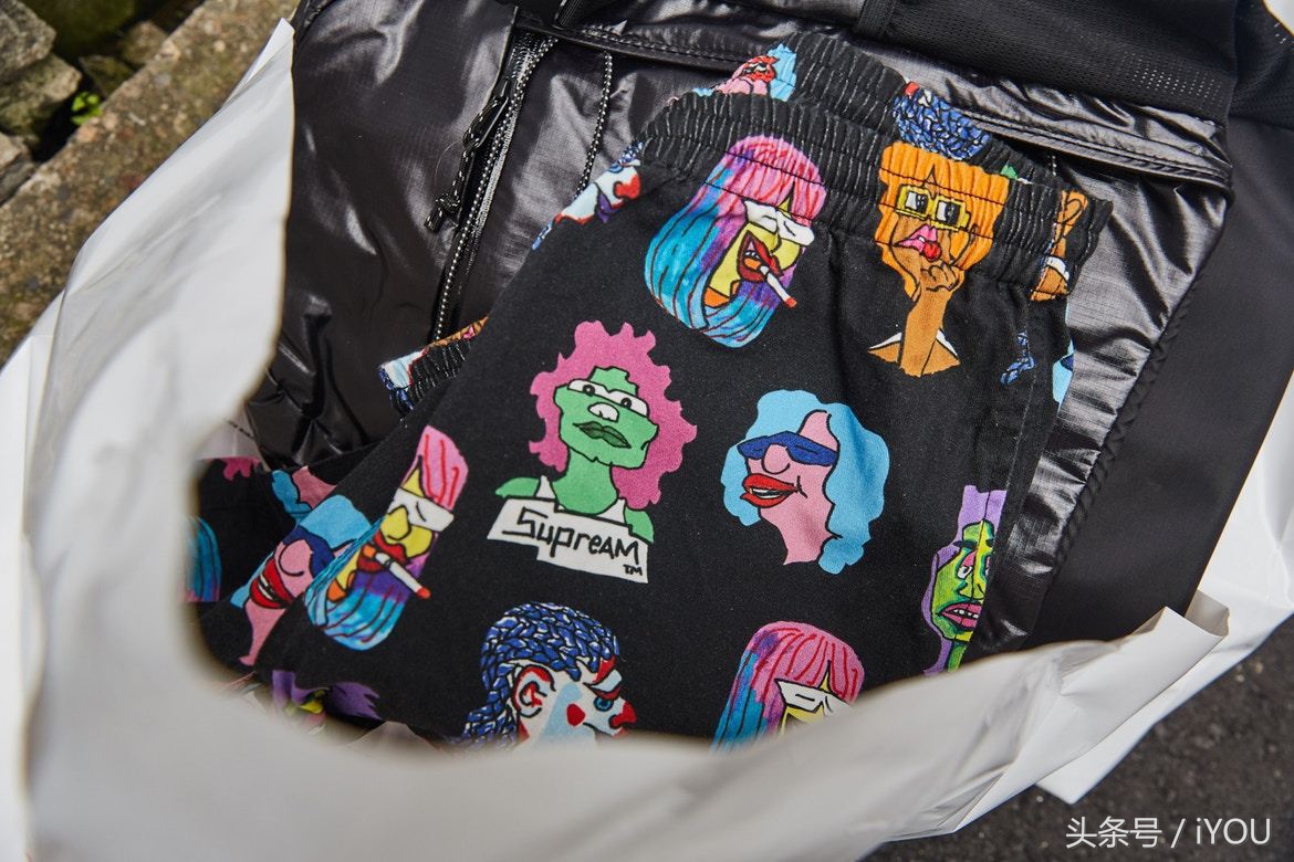 supreme17fw全黑卫衣,supremefw17