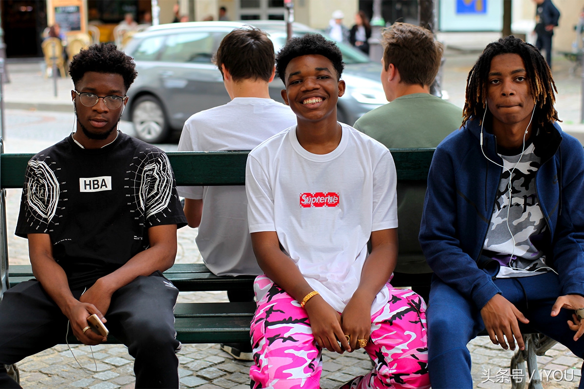 supreme17fw全黑卫衣,supremefw17