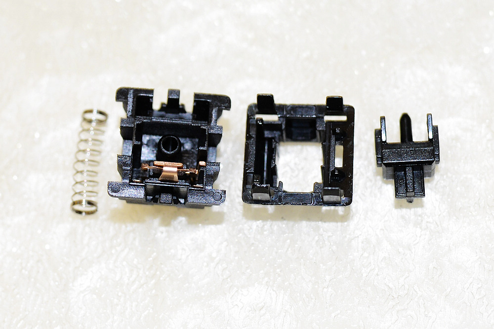 机械键盘各种轴体的区别,机械键盘可以通过颜色分辨轴体吗