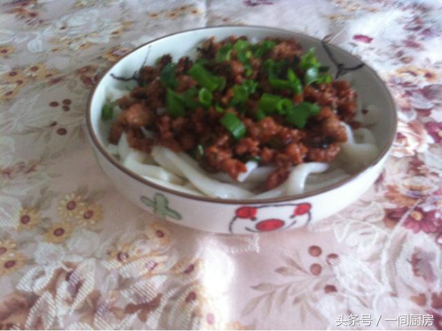 春节煮濑粉,高明濑粉配什么吃