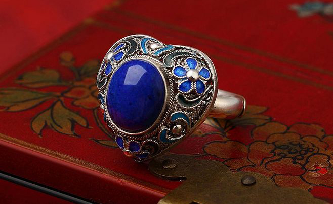 青金石也是天空石吗,代表天空的宝石